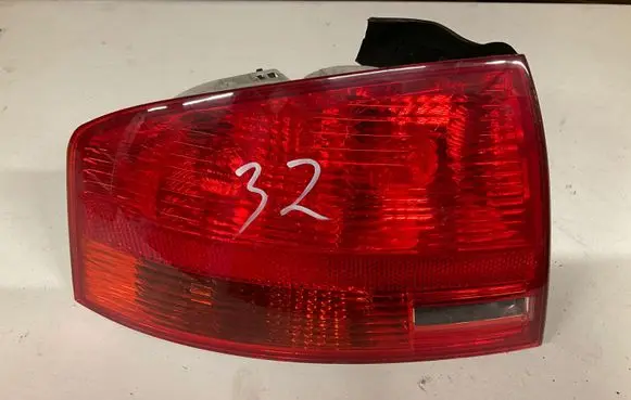 Audi A4 S4 B7 8E 8H Rear/tail lights