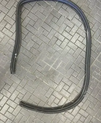 Hyundai Santa Fe Front door rubber seal 