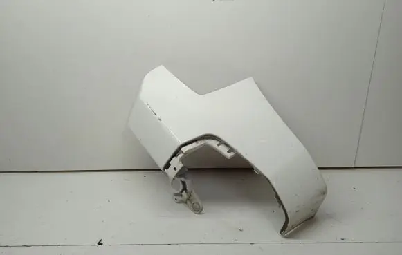 Rear bumper corner part panel trim