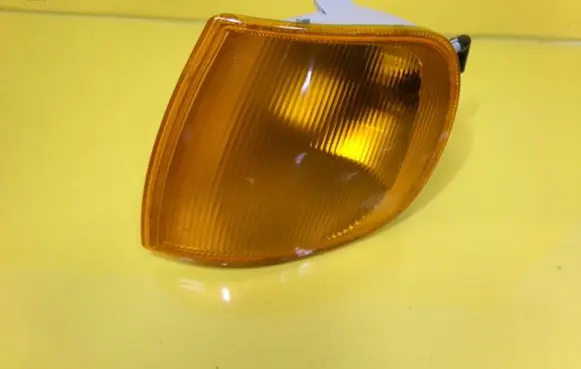 Volkswagen Polo III 6N 6N2 6NF Front indicator light 5N0953049B