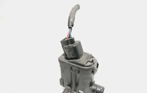 Hyundai Tucson TL Windscreen/windshield washer pump 985102J500