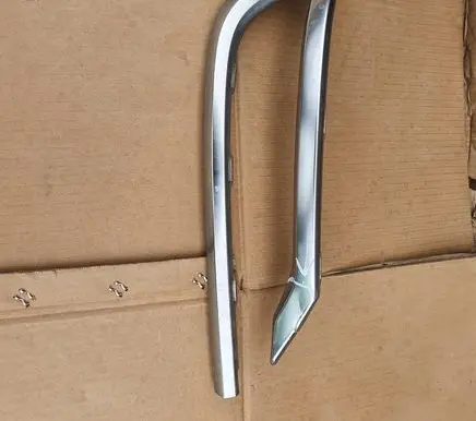 Audi Q7 4M Rear bumper trim bar molding 4M0853332