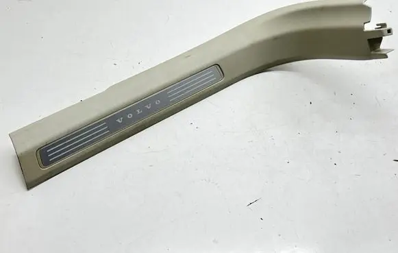 Volvo XC60 Front sill trim cover 31448015 BQ2FA