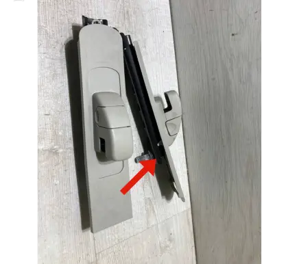 Ford Ecosport Seat belt height adjuster 