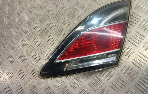 Mazda 6 Tailgate rear/tail lights GS1F5130F0