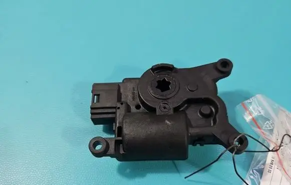 Volkswagen PASSAT B8 A/C air flow flap actuator/motor 5Q0907511A IMPRK1571843