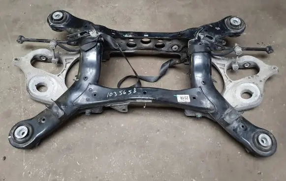 Mercedes-Benz R W251 Rear subframe A251350032AC 15616065