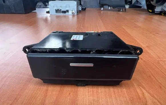 BMW 5 E60 E61 Car ashtray 6976376