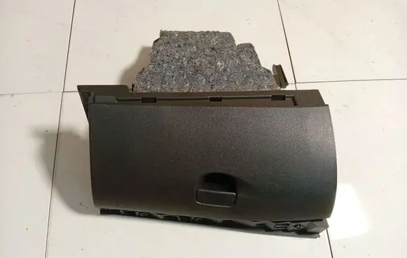 Renault Fluence Glove box 1021657001