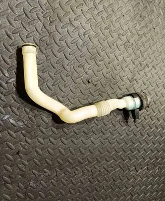 Maserati Quattroporte Window washer liquid tank fill tube 670003455