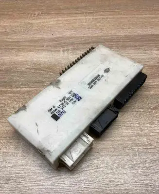 BMW 5 E39 Comfort/convenience module 6901228 5DK007047