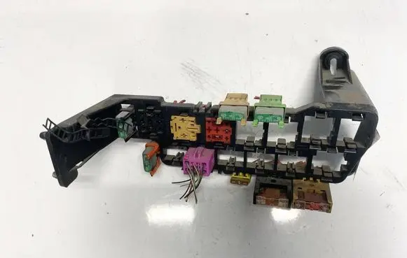 Audi A6 S6 C5 4B Fuse box set 8d1937545