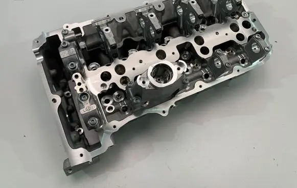 BMW M5 F90 Engine head 7852459