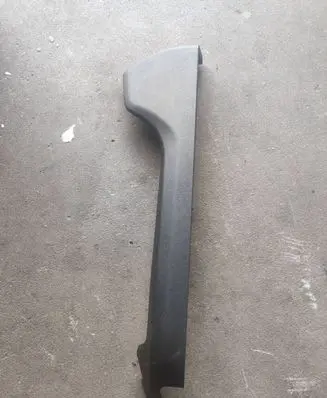 BMW 3 G20 G21 Front driver seat rail trim 7817447