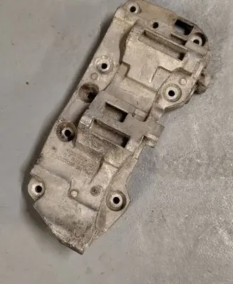 BMW X5 F15 Generator/alternator bracket 8506863 11168506863