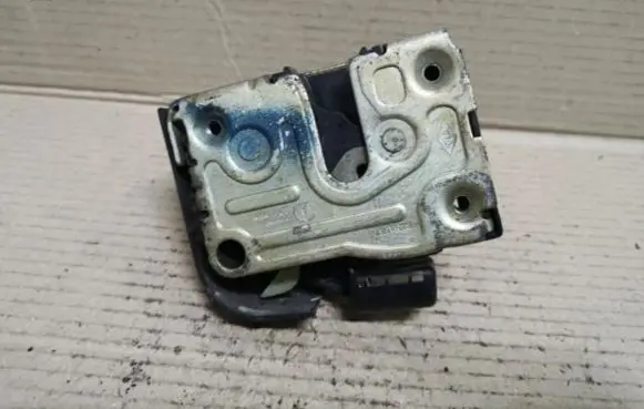 Renault Scenic I Front door lock