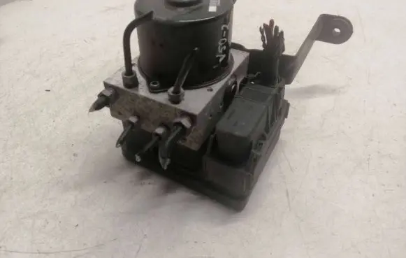 Volvo V50 ABS Pump 31274908 000001251F2 10096004343