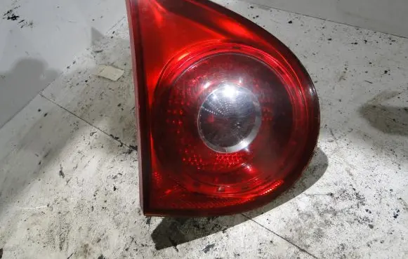 Volkswagen Golf V Tailgate rear/tail lights 285001