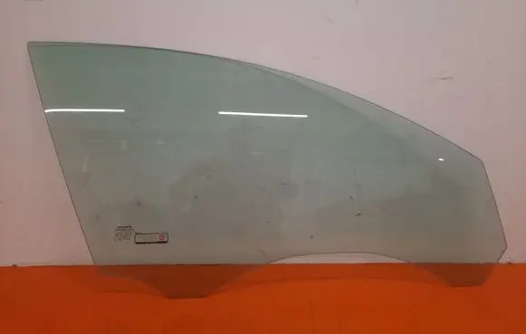 Volvo V50 Front door window glass four-door 43R-001105