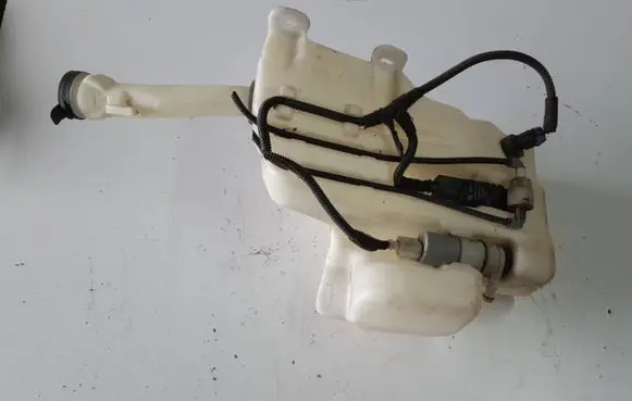Opel Insignia A Lamp washer fluid tank 