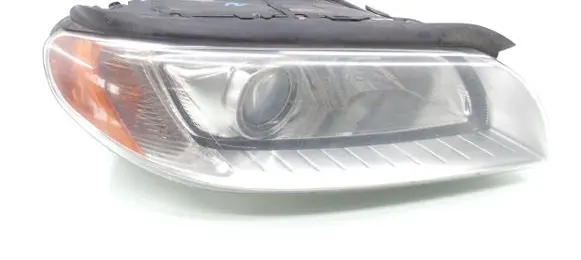 Volvo XC70 Headlight/headlamp