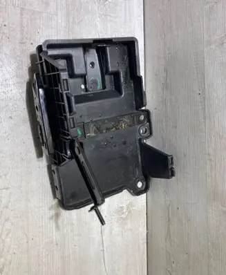 Ford Focus Battery tray JX6B10723AB