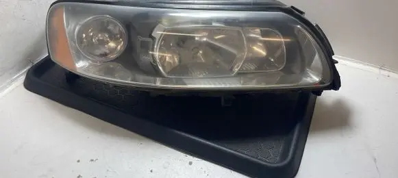 Volvo S60 Headlight/headlamp 30784256 89901009 P2004V700