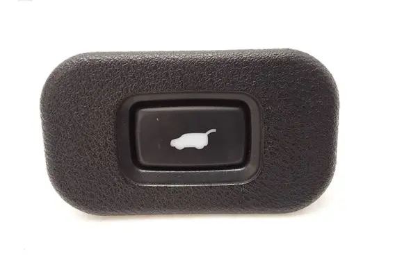 Honda Accord Tailgate/boot open switch button M20419 M19902