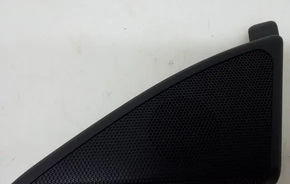 Mercedes-Benz C W203 Other front door trim element A2037200148