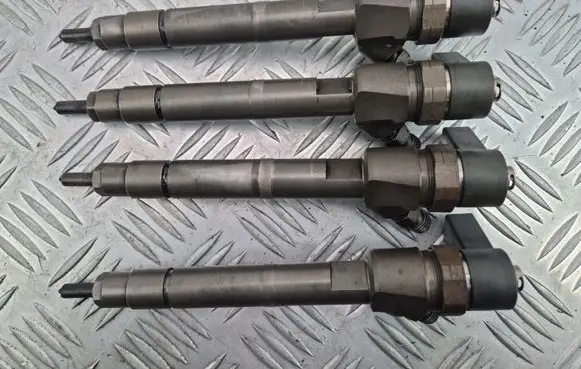 Mercedes-Benz C W203 Fuel injectors set A6460700787