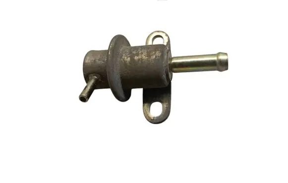 Mitsubishi Space Star Fuel pressure regulator 