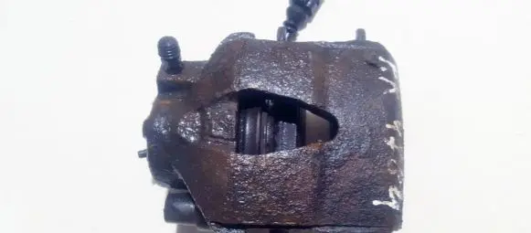 Front brake caliper