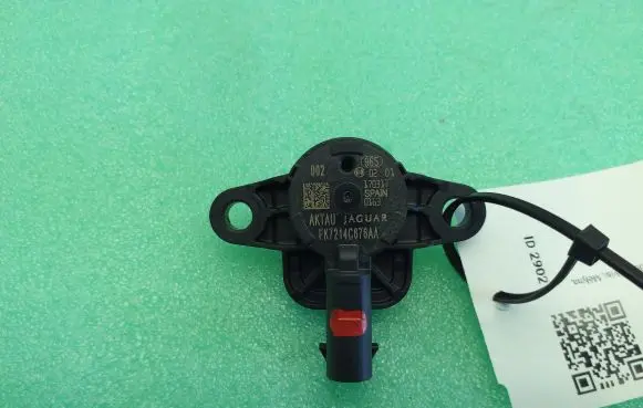 Jaguar F-Pace Airbag deployment crash/impact sensor FK7214C676AA