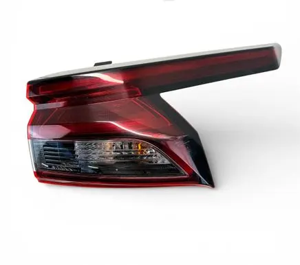 Nissan Qashqai J12 Rear/tail lights 265506UA0A