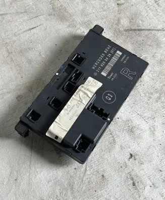Mercedes-Benz E W211 Door control unit/module 2118200426 356802