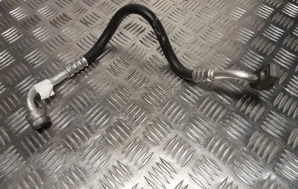 Air conditioning (A/C) pipe/hose