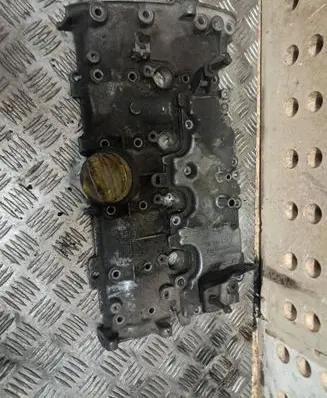 Rocker cam cover