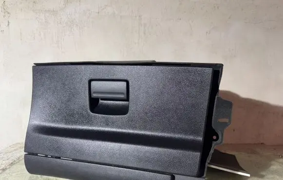 Ford Galaxy Glove box 6M21U04406