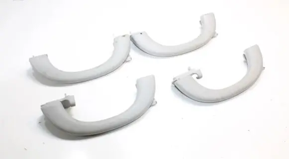 Mercedes-Benz CLS C219 A set of handles for the ceiling 
