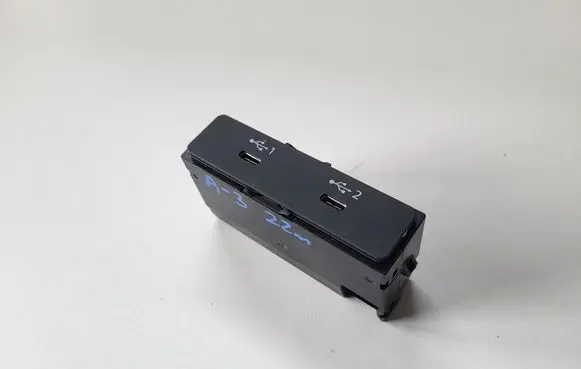 Audi A3 8Y USB socket connector 