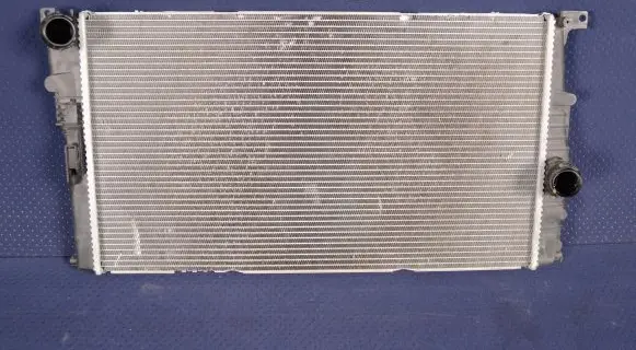 BMW 3 F30 F35 F31 Coolant radiator 7600520