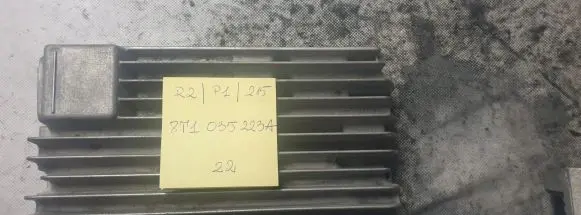 Audi A5 8T 8F Sound amplifier 8T1035223A