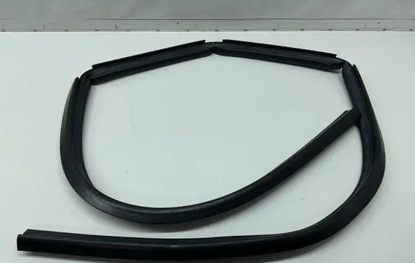 Land Rover Discovery 5 Engine compartment rubber HY3216C834AA