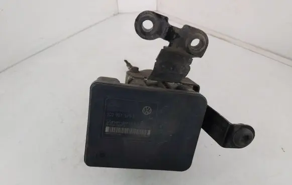 Volkswagen Golf IV ABS Pump 1C0907379L 1J0614117G