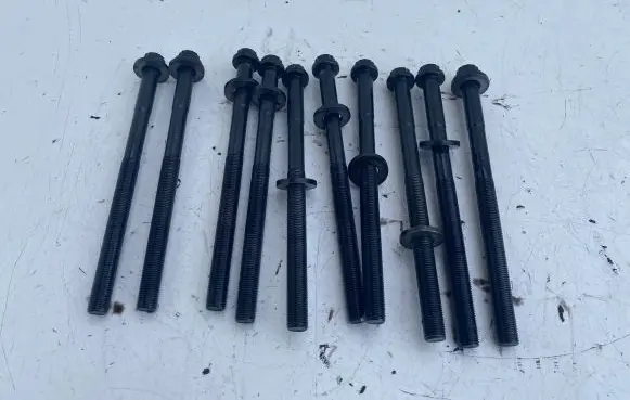 Toyota Avensis T250 Cylinder head bolts 