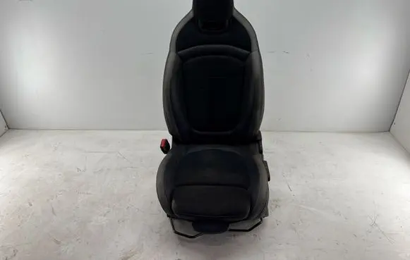 Mini One - Cooper F56 F55 Front driver seat 