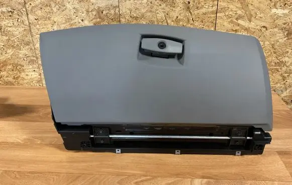 BMW 5 E60 E61 Glove box 7034080 7177655