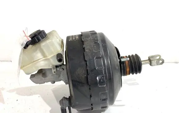 BMW 1 E81 E87 Brake booster 6775929