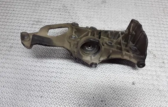 Renault Clio II Generator/alternator bracket 8200279705