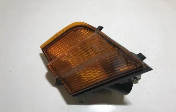 Nissan Micra Front indicator light 89027936